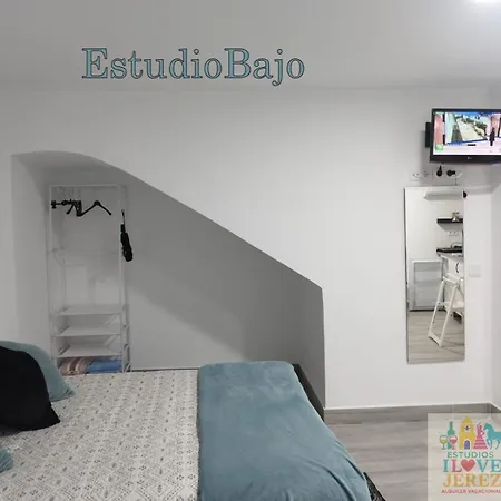 Estudios I Jerez 아파트 *